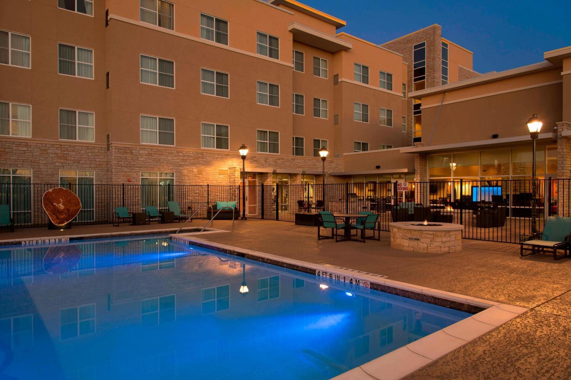 Residence Inn By Marriott Austin - University Area Exteriér fotografie